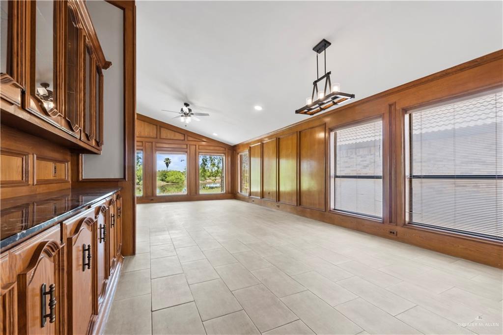 814 Rio Grande Drive Mission, TX 78572 - Photo 5 of 29 a view of an entryway