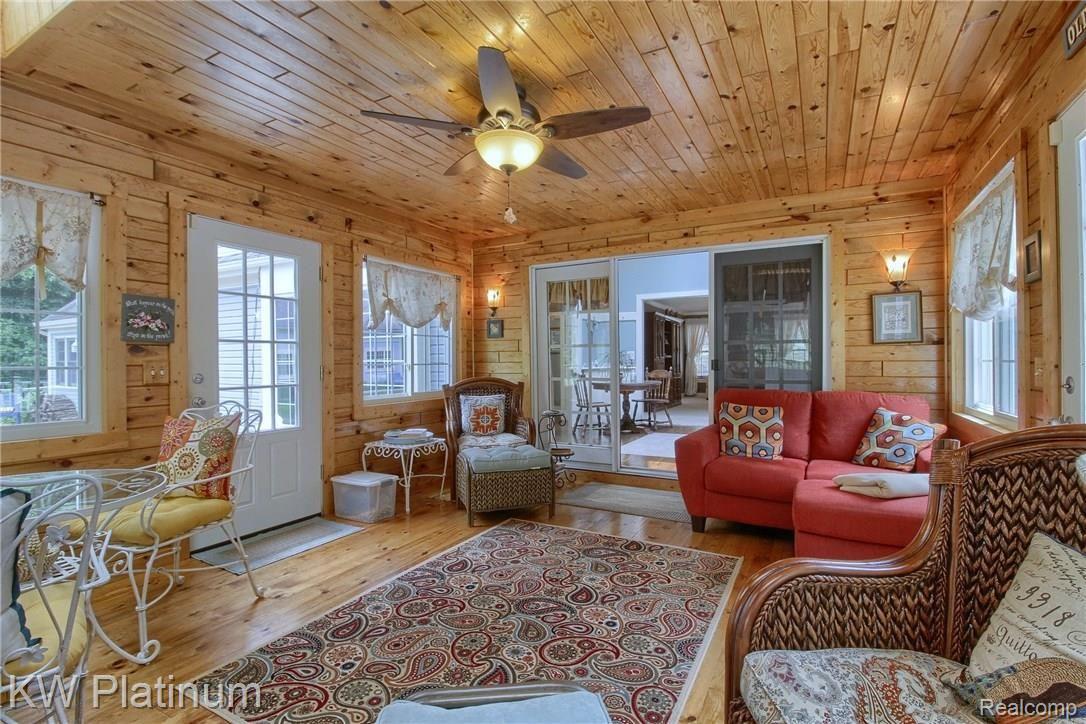 917 Brewer Road Leonard, MI 48367 - Photo 23 of 59 Sun_Room_2nd_View.jpg