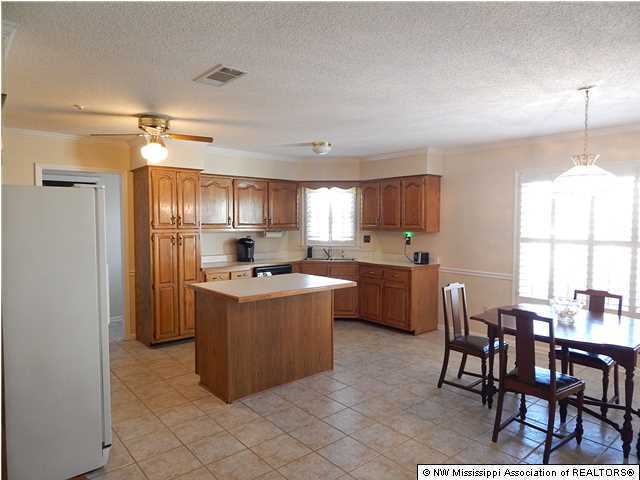1820 Pecan Ridge North Southaven, MS 38671 - Photo 5 of 27 Additional Photo