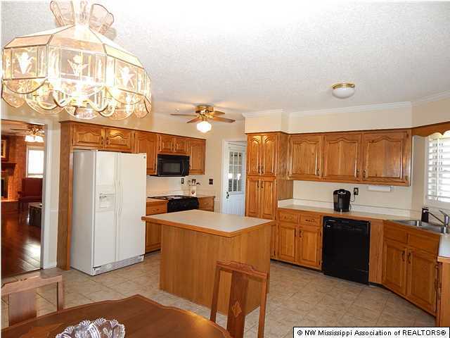 1820 Pecan Ridge North Southaven, MS 38671 - Photo 8 of 27 Additional Photo
