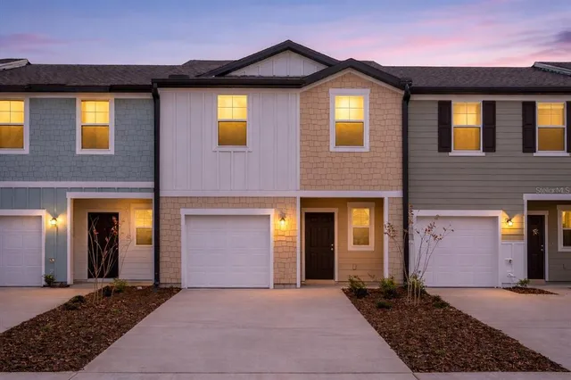 $2,050 | 5942 Chestnut Grv Place, St. Cloud, FL 34771