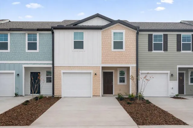 $2,050 | 5942 Chestnut Grv Place, St. Cloud, FL 34771