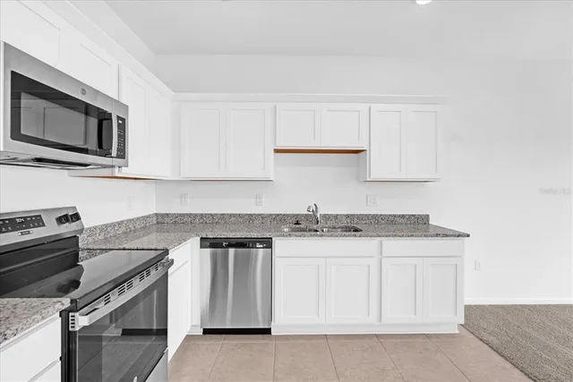 $2,050 | 5942 Chestnut Grv Place, St. Cloud, FL 34771