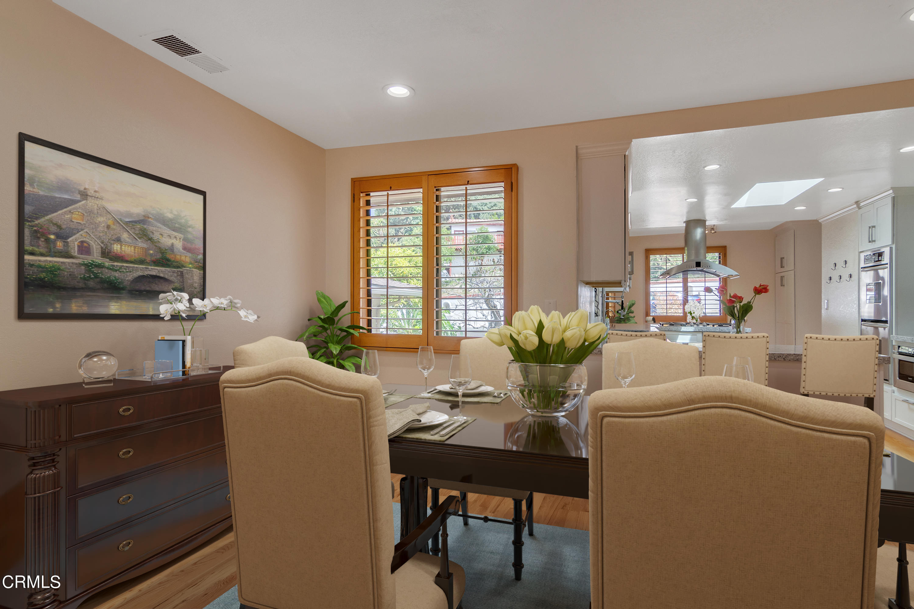 524 Franklin Place Monrovia, CA 91016 - Photo 5 of 33 a living room with furniture and a flat screen tv