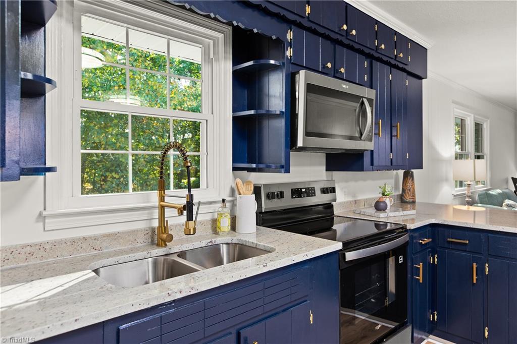 3924 Pride's Road East Bend, NC 27018 - Photo 4 of 30 Gallery Image 4