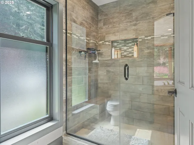 $1,374,900 | 43940 Southeast Music Camp Road, Sandy, OR 97055