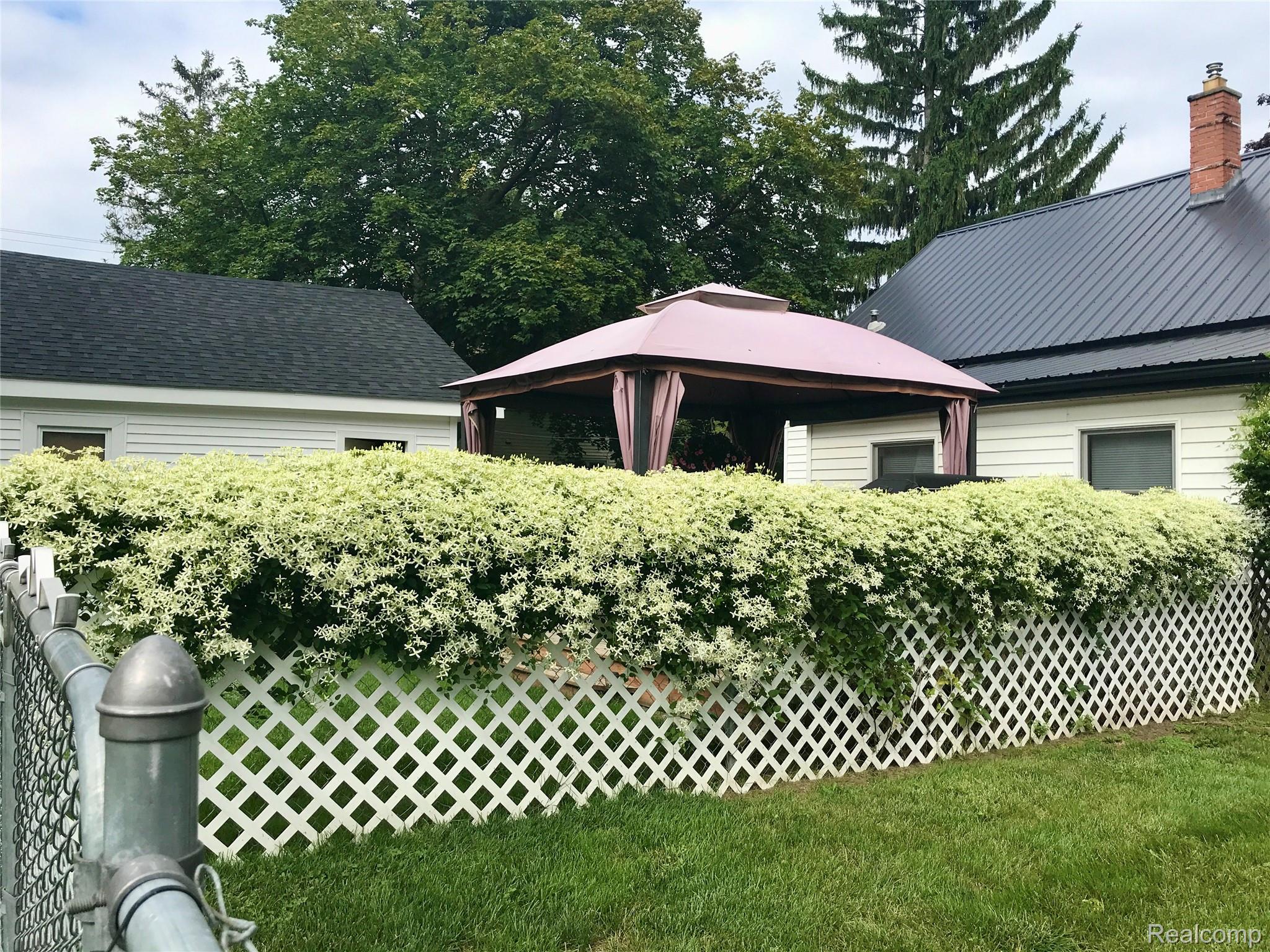10444 Quirk Road Belleville, MI 48111 - Photo 34 of 35 6272088B-BE18-4E50-8EE8-D30643329F49.jpg