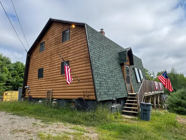 $267,500 | 34 S Road, Lee, ME 04455