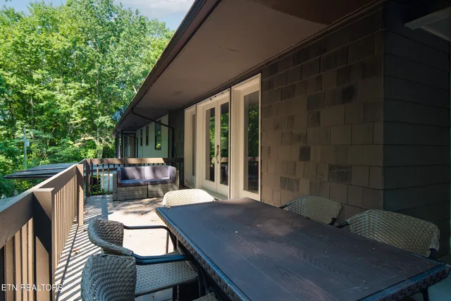 $525,000 | 123 Manor Road, Clinton, TN 37716