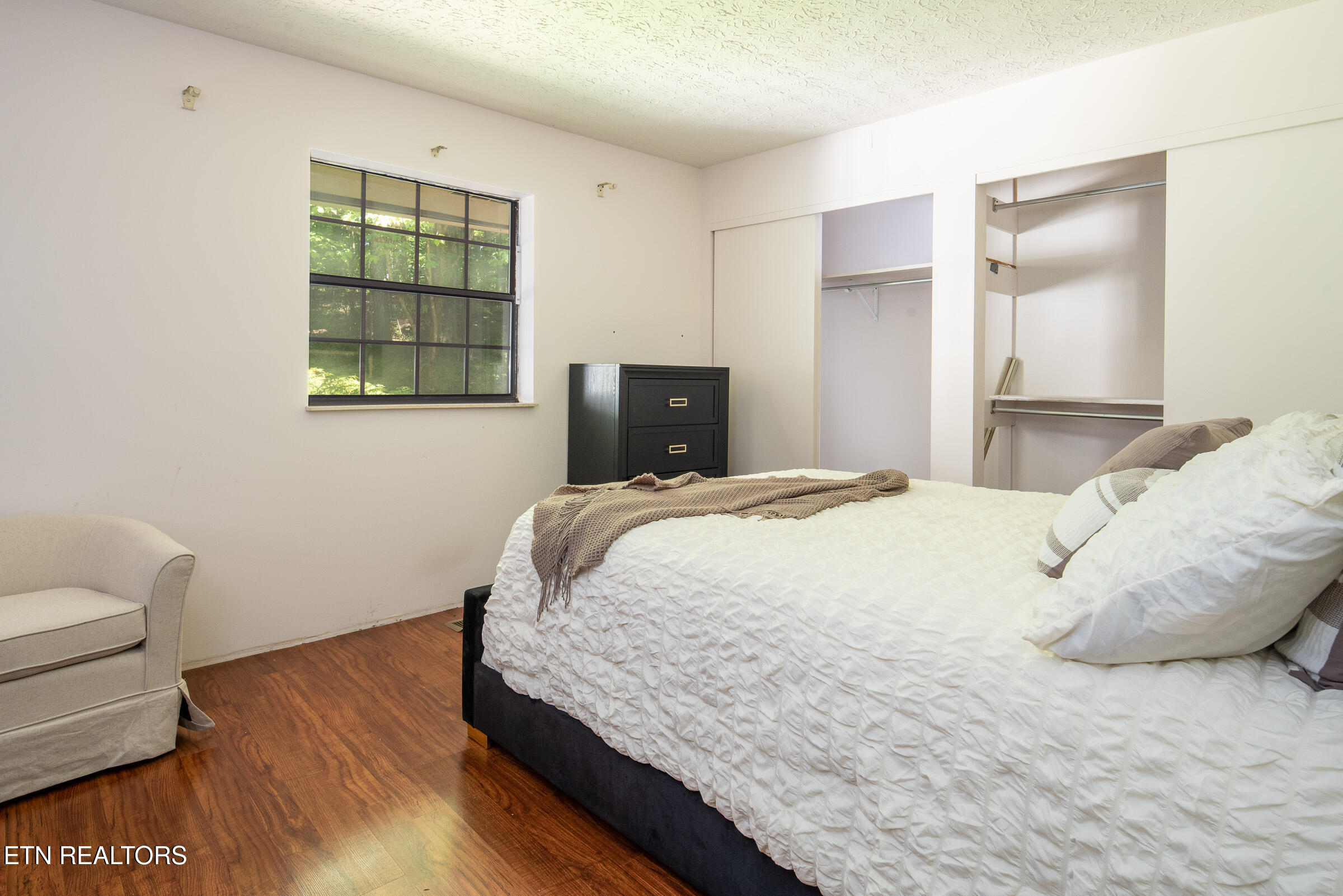 123 Manor Road Clinton, TN 37716 - Photo 19 of 44 Bedroom 2 Staged