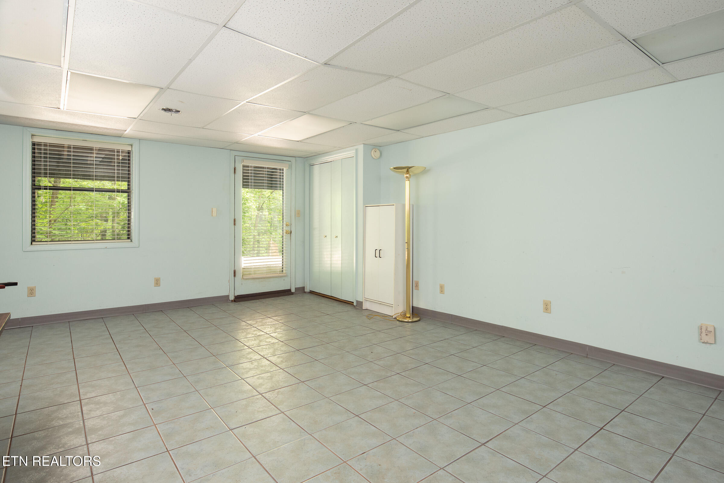 123 Manor Road Clinton, TN 37716 - Photo 38 of 44 Separate Living #3