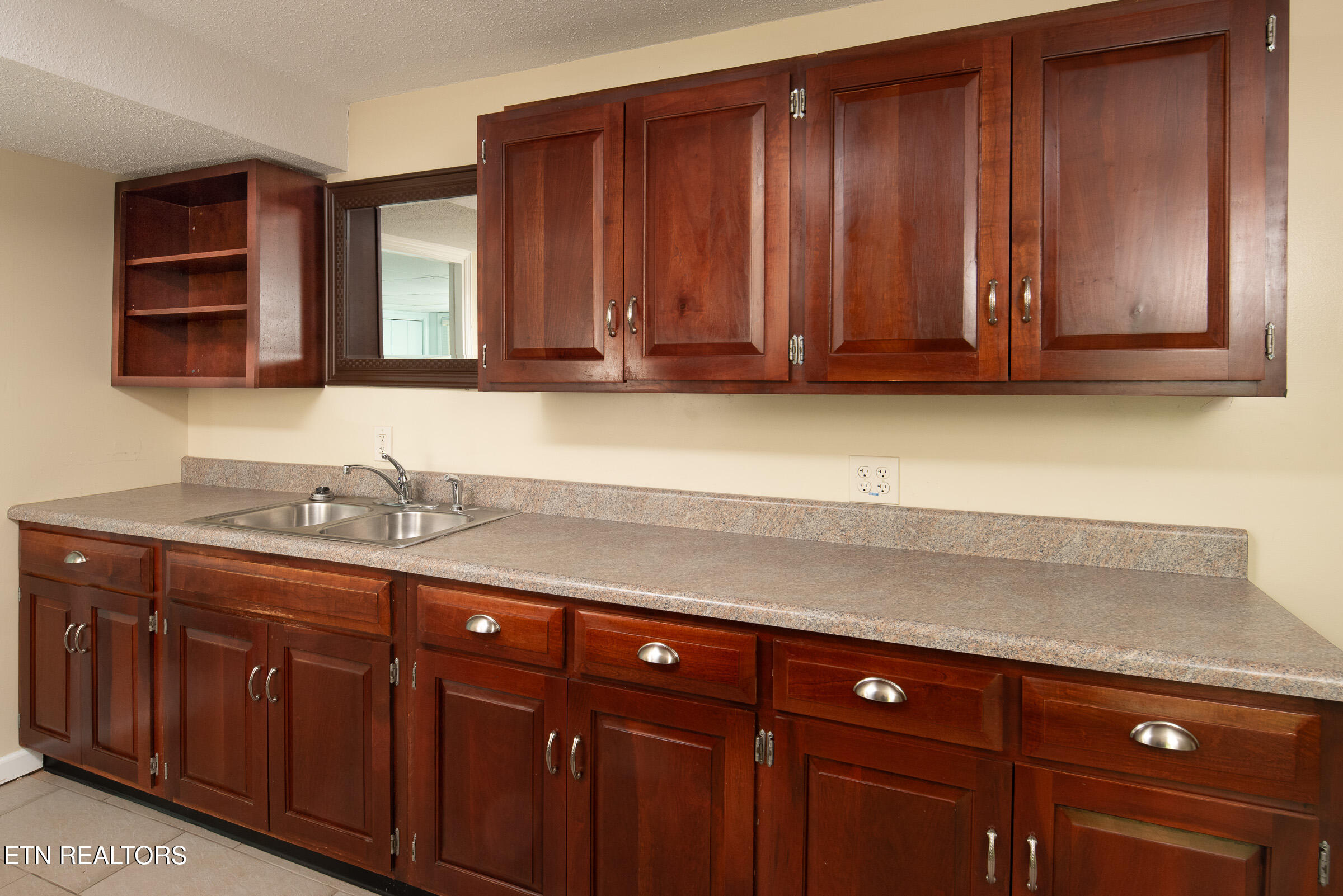 123 Manor Road Clinton, TN 37716 - Photo 40 of 44 Update Cabinets