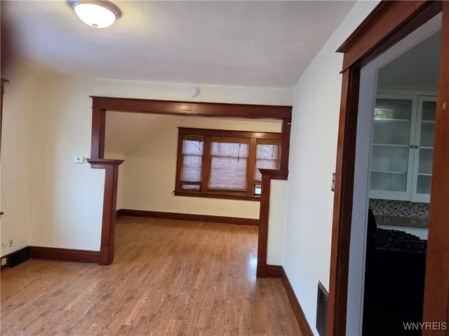 $1,200 | 212 Newburgh Avenue, Buffalo, NY 14215