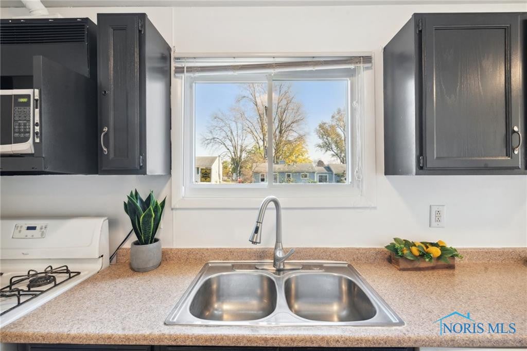 5055 Goodwill Road Toledo, OH 43613 - Photo 9 of 23 Gallery Image 9
