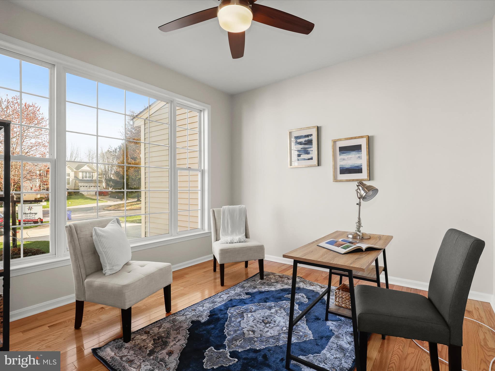 6413 Phantom Moon Walk Clarksville, MD 21029 - Photo 25 of 60 a living room with furniture and a window