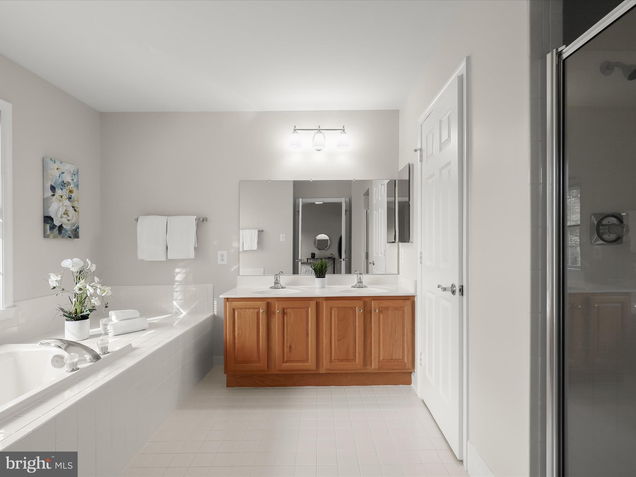 6413 Phantom Moon Walk Clarksville, MD 21029 - Photo 36 of 60 Dual vanity