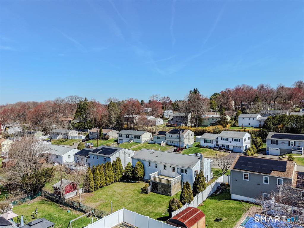 25 Greenview Drive Waterbury, CT 06708 - Photo 3 of 20