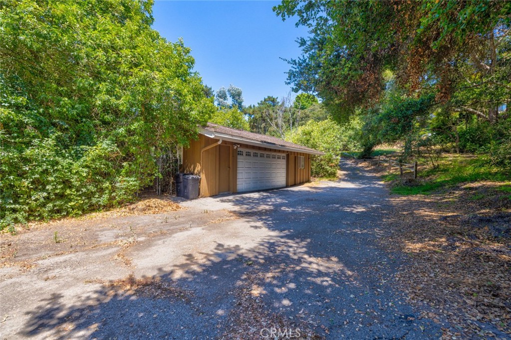1057 Estrella Drive Santa Barbara, CA 93110 - Photo 3 of 66