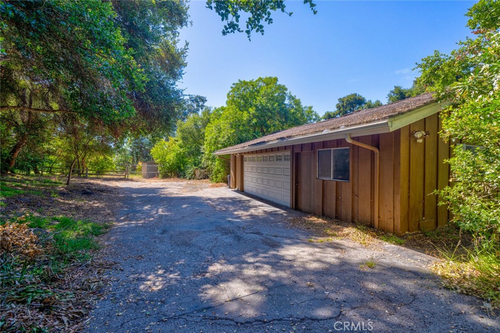 1057 Estrella Drive Santa Barbara, CA 93110 - Photo 34 of 66
