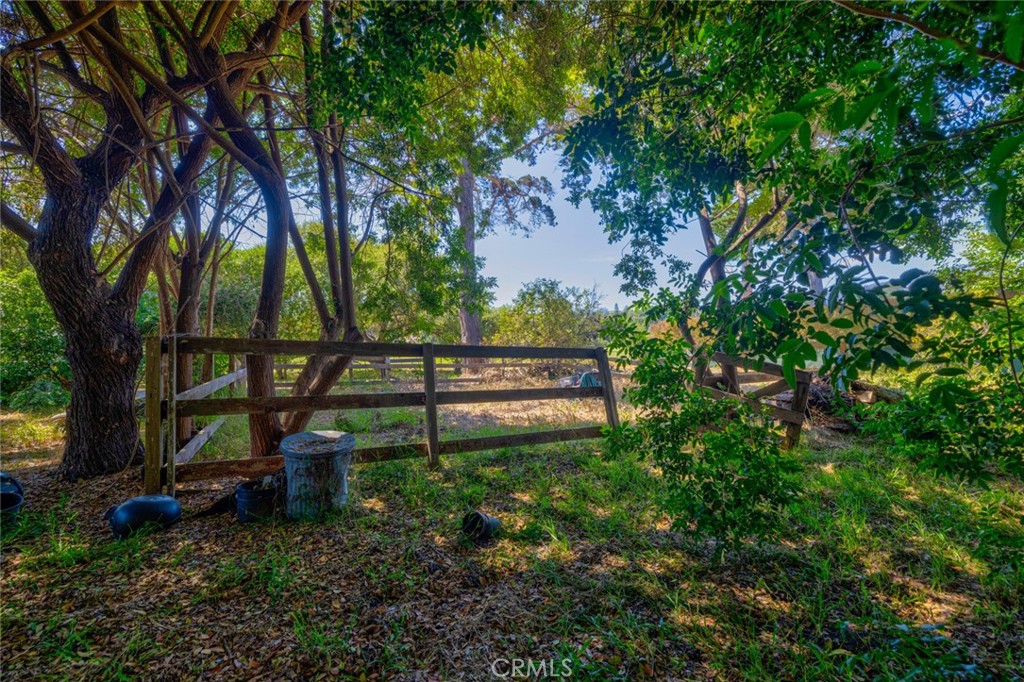 1057 Estrella Drive Santa Barbara, CA 93110 - Photo 40 of 66