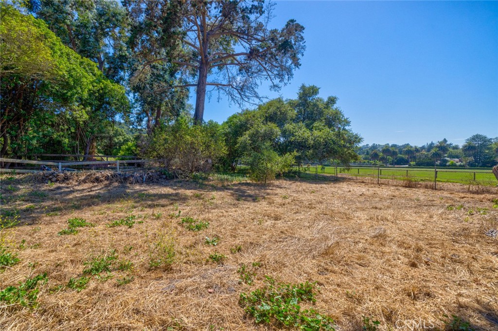 1057 Estrella Drive Santa Barbara, CA 93110 - Photo 44 of 66