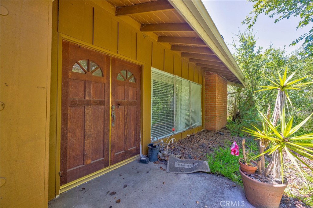 1057 Estrella Drive Santa Barbara, CA 93110 - Photo 6 of 66