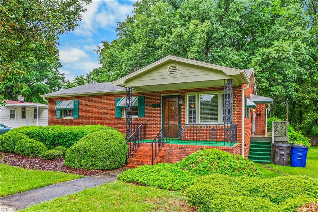4106 Whitfield Road Winston-Salem, NC 27105 - Photo 2 of 25 Gallery Image 2