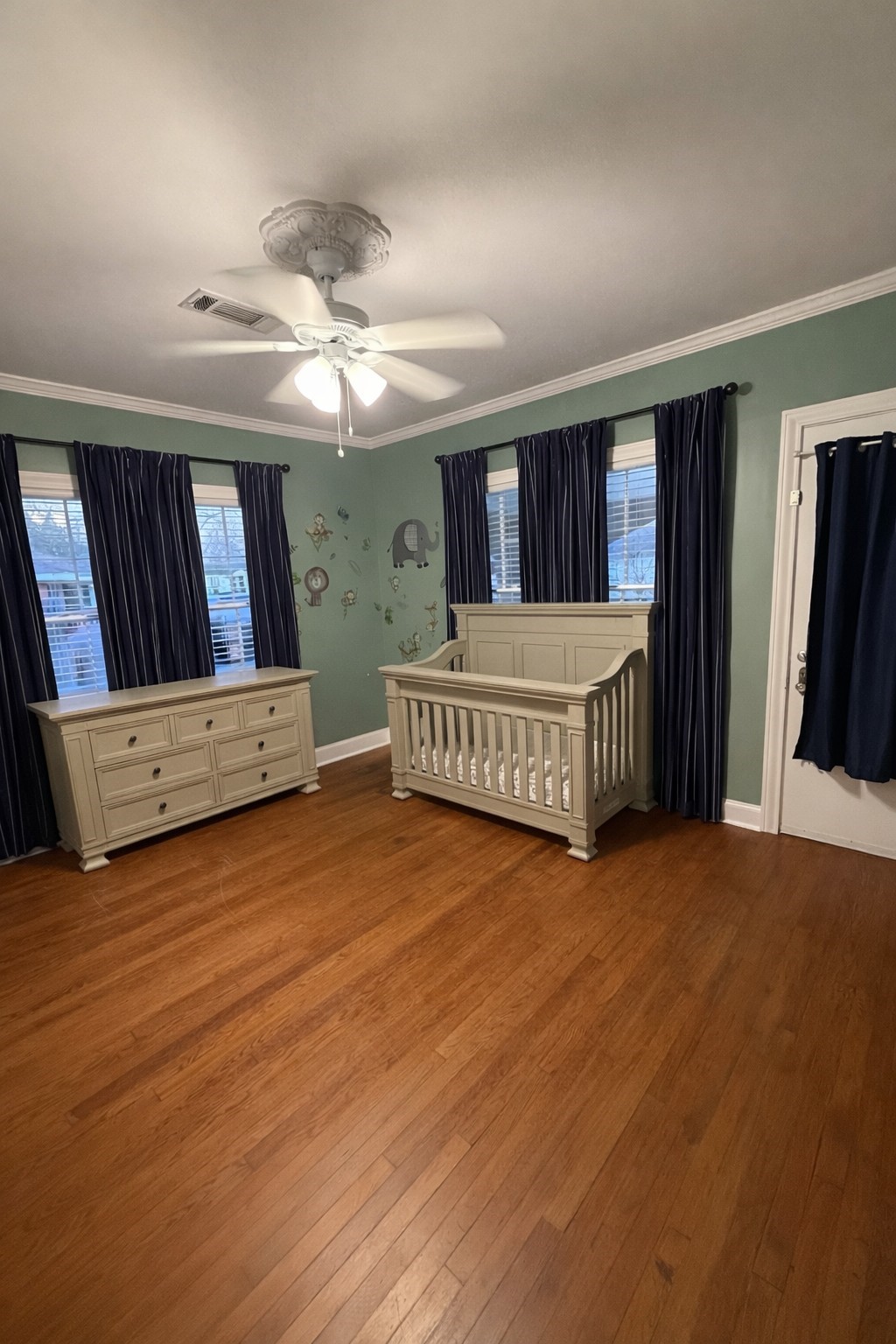 403 4th Street Humble, TX 77338 - Photo 10 of 15 Secondary bedroom
