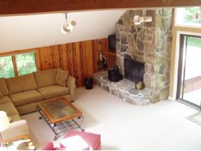 40 Cobble Ridge Road, Unit D1 Winhall, VT 05340 - Photo 3 of 11 Gallery Image 3