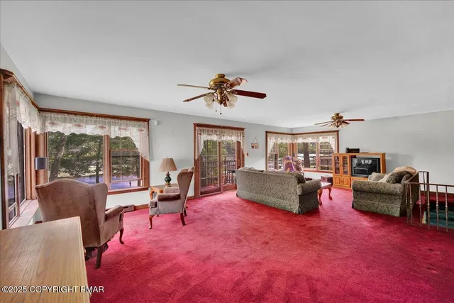 $399,000 | 462 Indian Lake Trail, White Haven, PA 18661