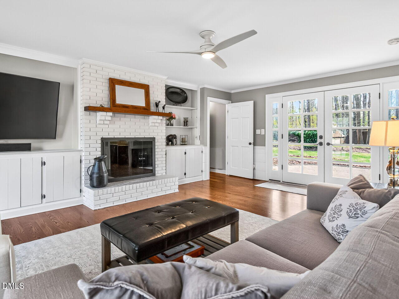 2004 Upland Court Raleigh, NC 27615 - Photo 19 of 42 019-1280x960-living-room