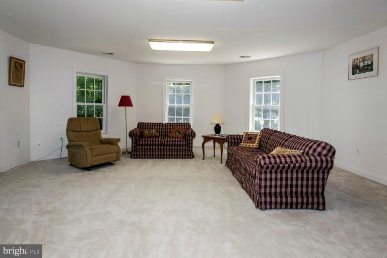 10289 Johns Hollow Road Vienna, VA 22182 - Photo 25 of 30 Recreation Room