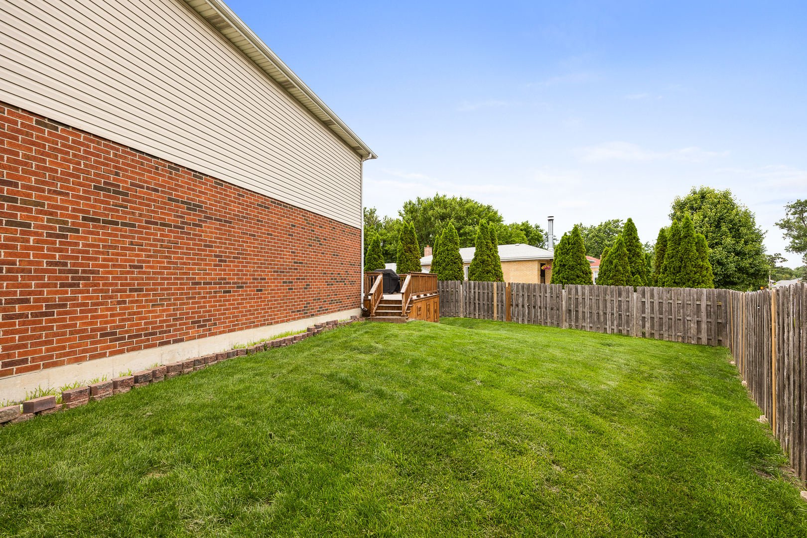 8902 Frontage Road Justice, IL 60458 - Photo 3 of 34