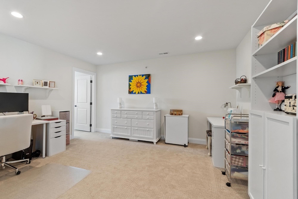 40 Phoebe Street, Unit 101 Methuen, MA 01844 - Photo 23 of 34