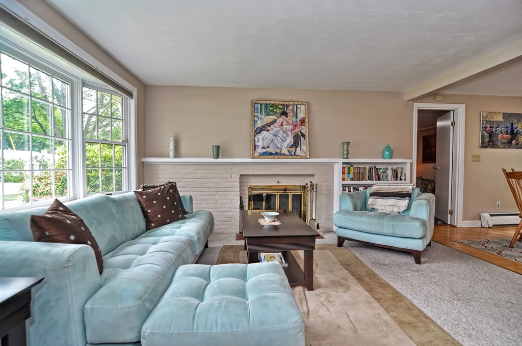 39 Wethersfield Road Natick, MA 01760 - Photo 4 of 12