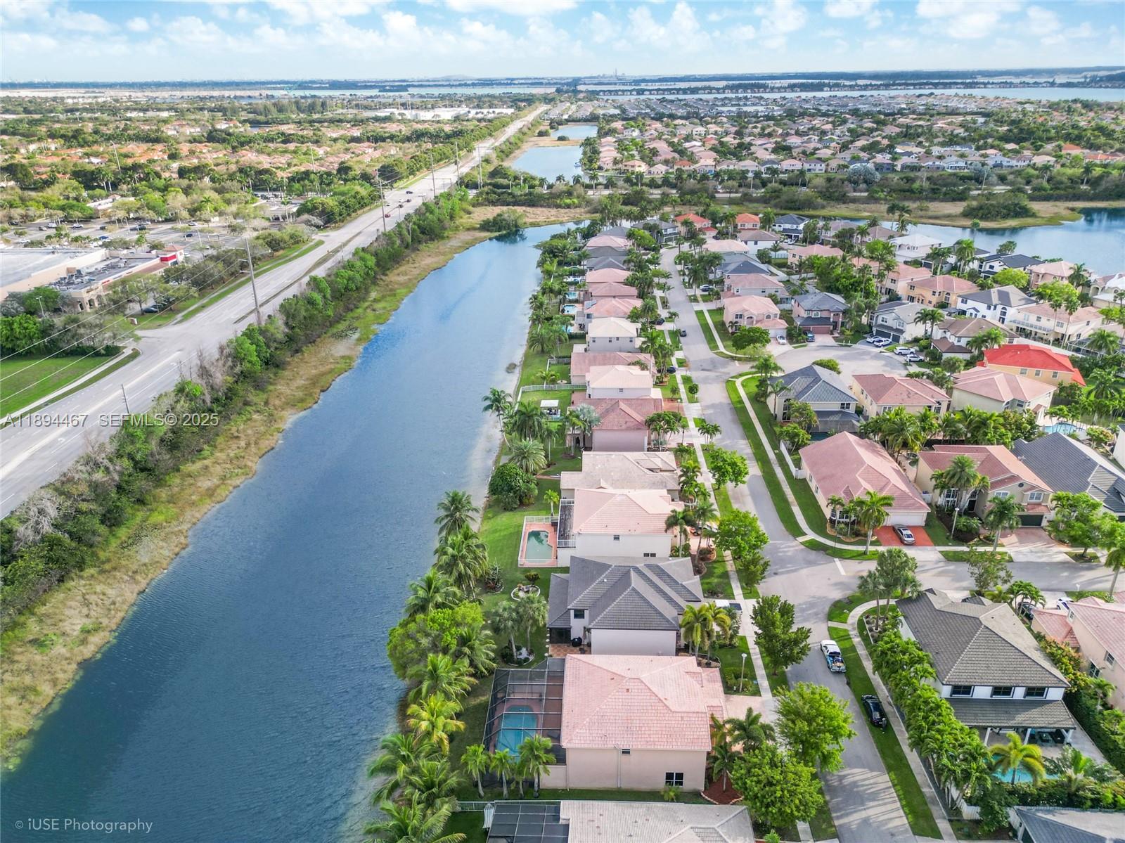 3181 Southwest 173rd Terrace Miramar, FL 33029 - Photo 6 of 45