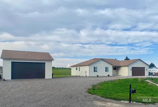$480,000 | 942 West Wanda Lane, Heyburn, ID 83336