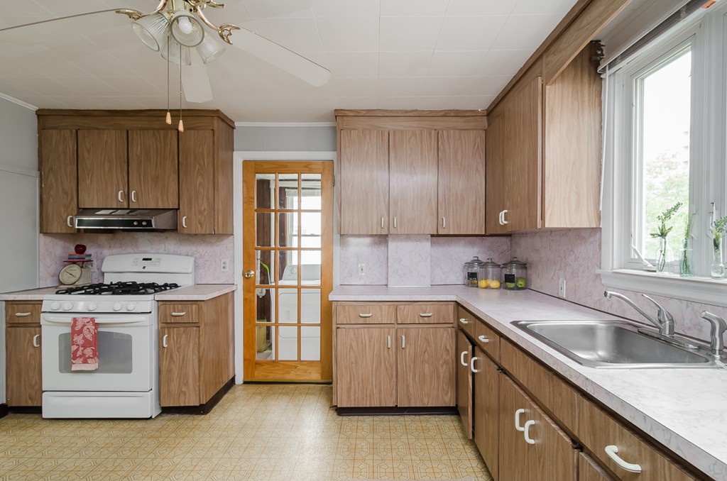 15 A Berkley Road Hull, MA 02045 - Photo 11 of 19 Gallery Image 11