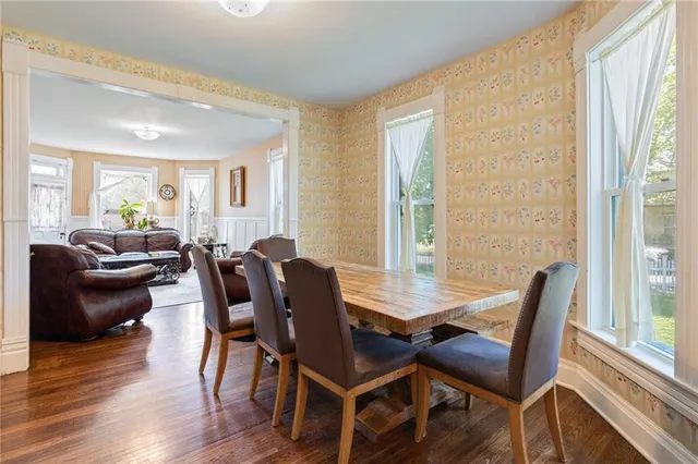 $379,900 | 110 West Elm Street, King City, MO 64463