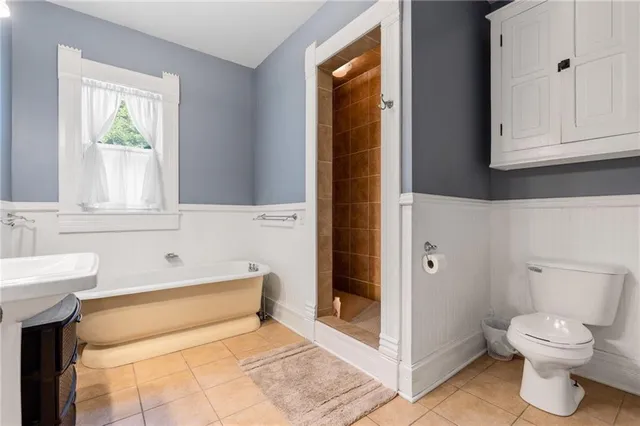 $379,900 | 110 West Elm Street, King City, MO 64463