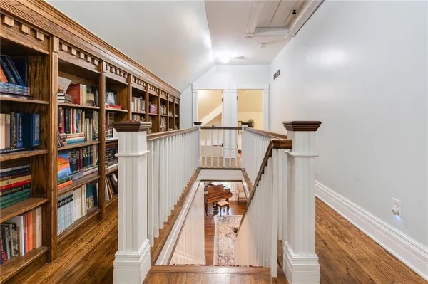 $379,900 | 110 West Elm Street, King City, MO 64463