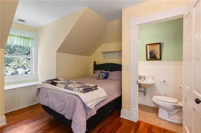 $379,900 | 110 West Elm Street, King City, MO 64463