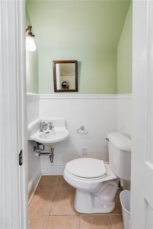 $379,900 | 110 West Elm Street, King City, MO 64463