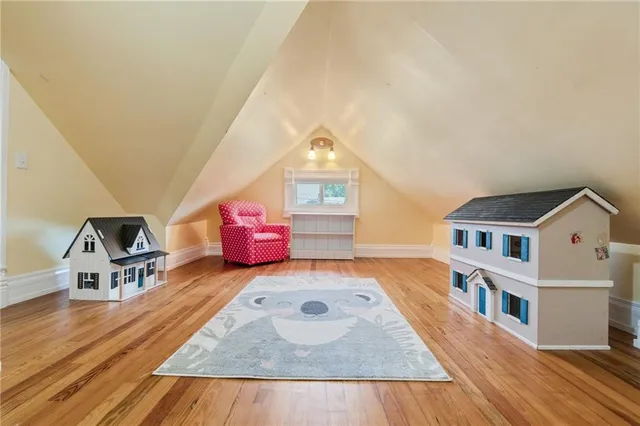 $379,900 | 110 West Elm Street, King City, MO 64463