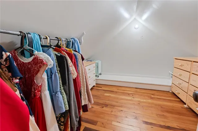 $379,900 | 110 West Elm Street, King City, MO 64463