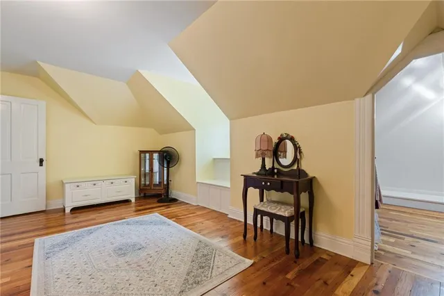 $379,900 | 110 West Elm Street, King City, MO 64463