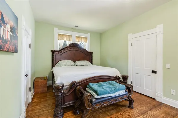 $379,900 | 110 West Elm Street, King City, MO 64463