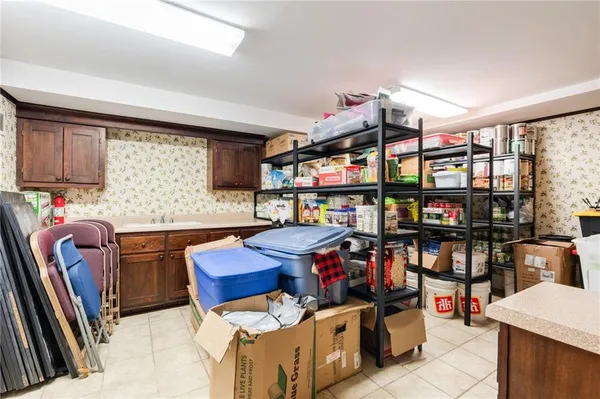 $369,900 | 110 West Elm Street, King City, MO 64463