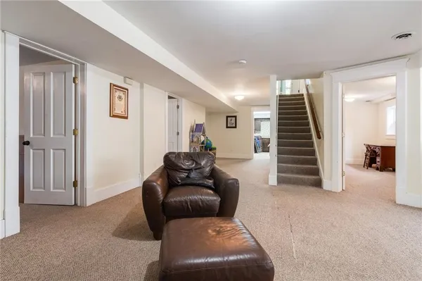 $379,900 | 110 West Elm Street, King City, MO 64463