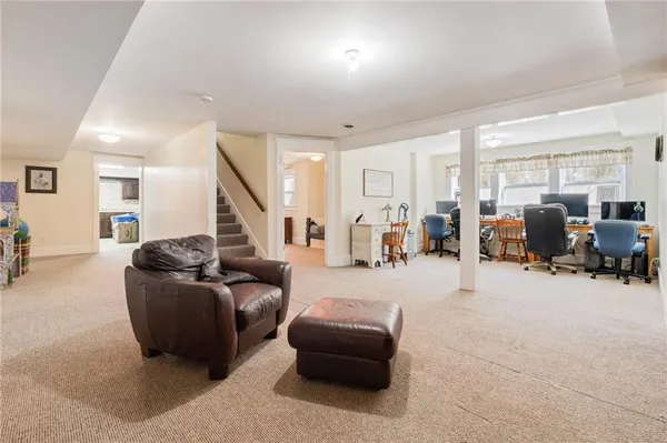 $379,900 | 110 West Elm Street, King City, MO 64463
